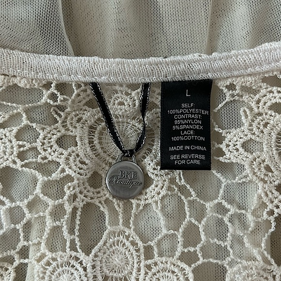 BKE Boutique Boho Cream Crocheted Long Sleeve Tunic Shirt Top **Sz L** 🌸🌸 - Picture 5 of 5